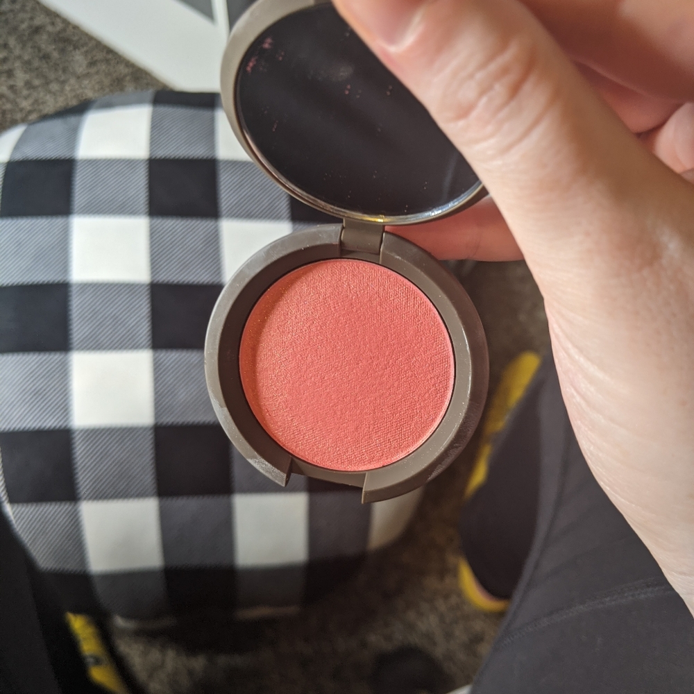 Becca blush in Snapdragon